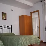 Alcázar 2*